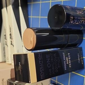 Revolution The One Blush Stick - Highlight 12g NIB